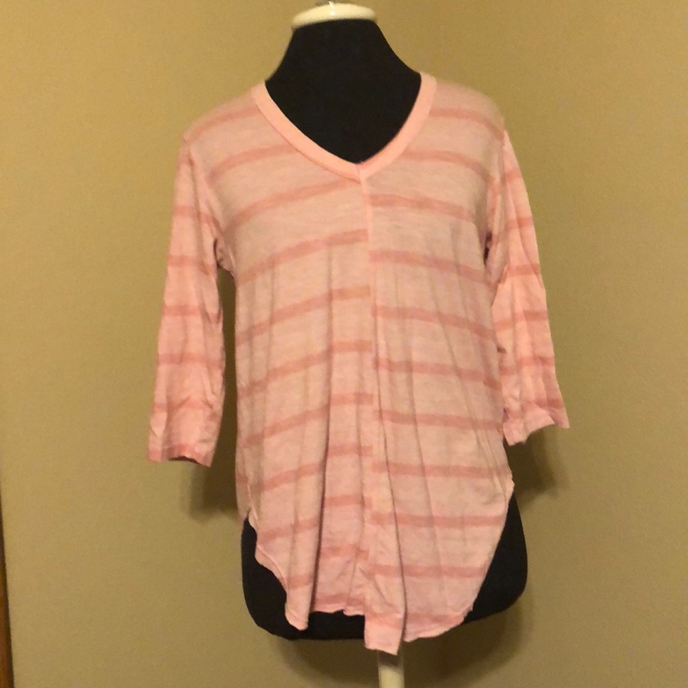❤️ Anthropologie Pink Stripe Tee ❤️